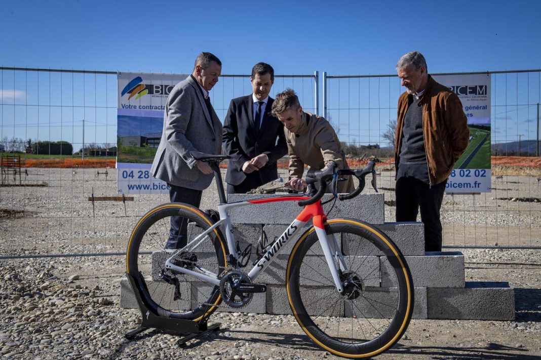 SPECIALIZED NOUVEAU SIEGE