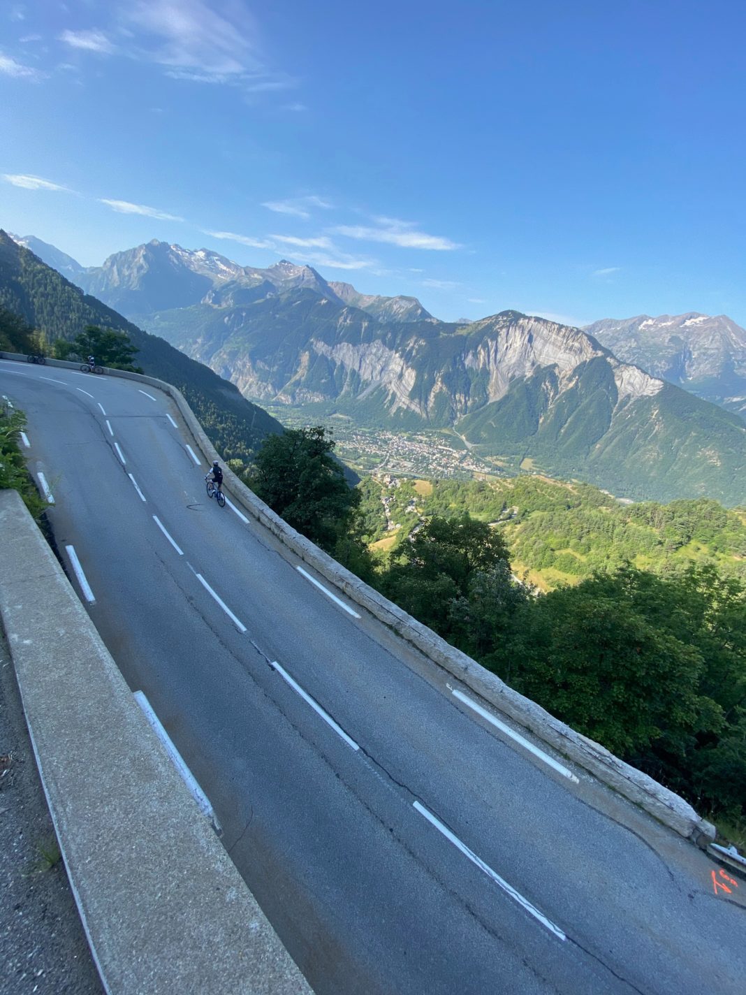 Imports - 2422 sur 3538