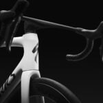 94924-00_TARMAC-SL8-SW-DI2-FOGTNT-GRNGSTPRL-REDGSTPRL_COCKPIT_5303