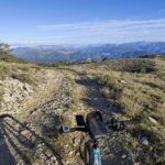 Vue sur le Mercantour depuis les plateaux des Préalpes d’Azur_PRDS Gravel_BD